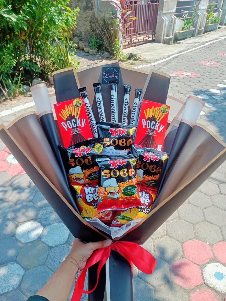 Foto sampul untuk produk Snack Bouquet - Buket Snack "Black Red🖤❤️"