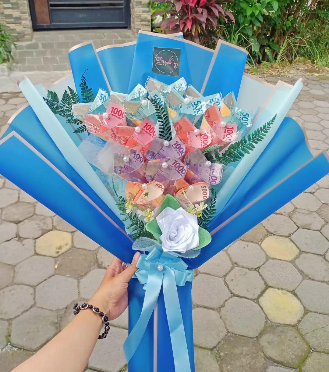 Foto sampul untuk produk Money Bouquet "Blue 💙🌅" - Buket Uang Pecahan Rp50.000