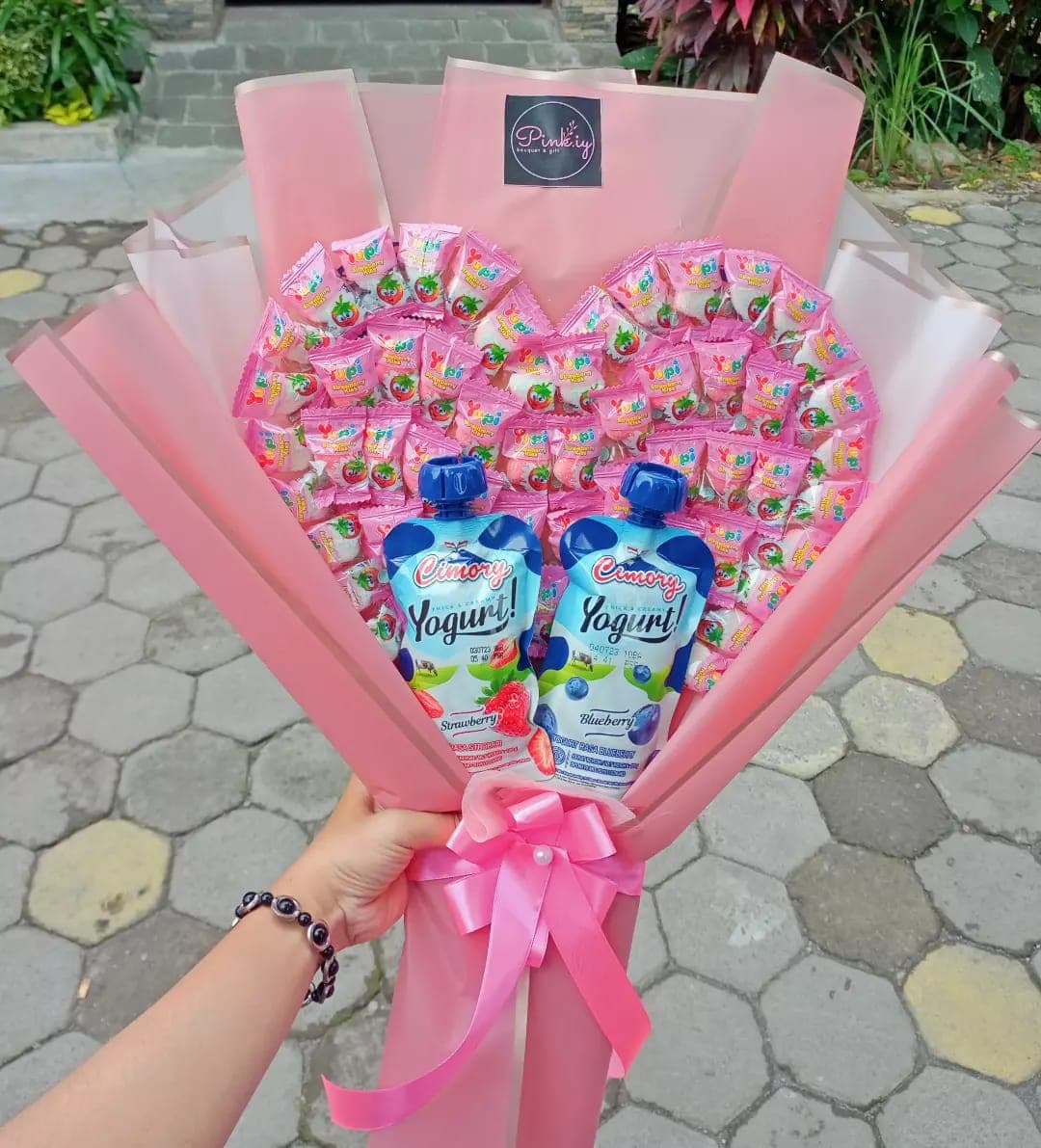 Foto sampul/ilustrasi untuk produk Snack Bouquet - Buket Snack "Love Candy💗🍬"